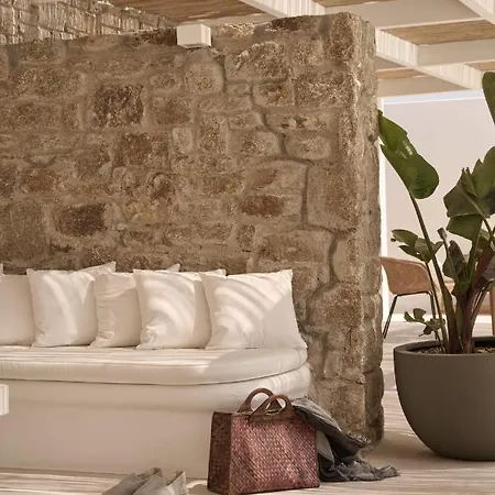 Yi Mykonos Ξενοδοχείο Ελιά