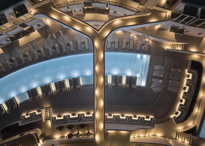 מלון Yi Mykonos 4*