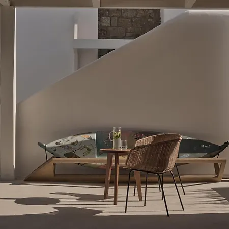 Yi Mykonos