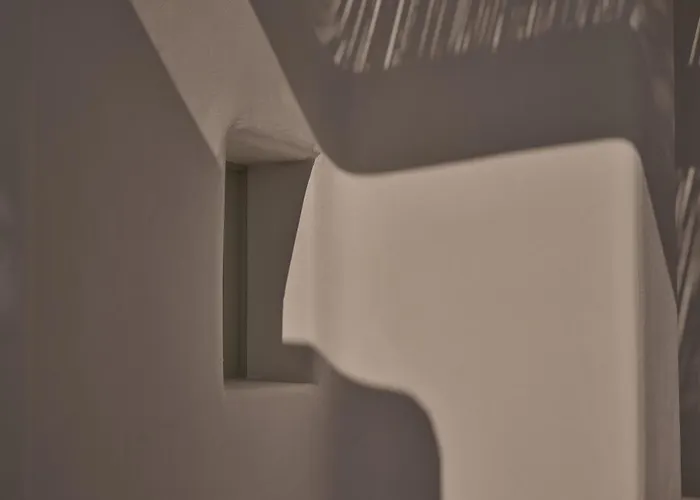 Yi Mykonos Ξενοδοχείο Ελιά