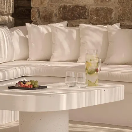 酒店 Yi Mykonos 4*